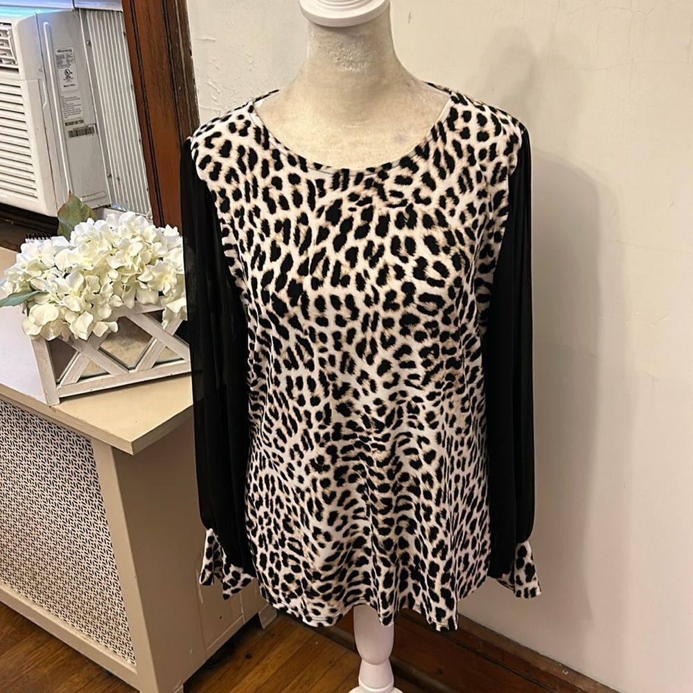 Vince Camuto animal print long black sheer sleeve blouse Size L EUC - Picture 1 of 11